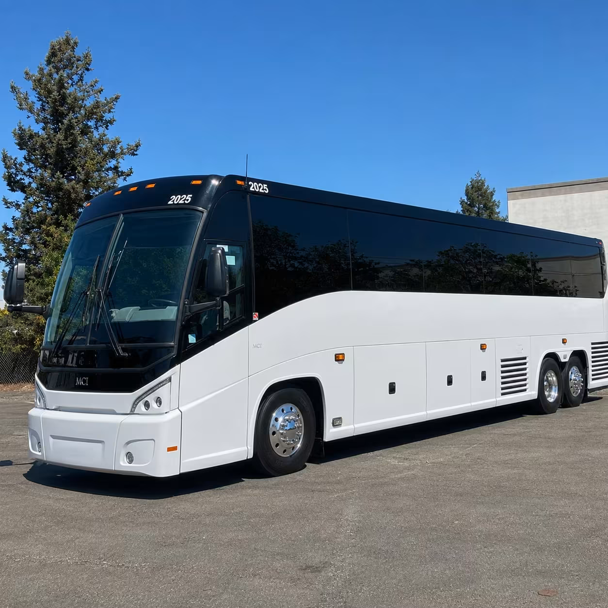 manteca concert bus rentals to golden 1 center in sacramento