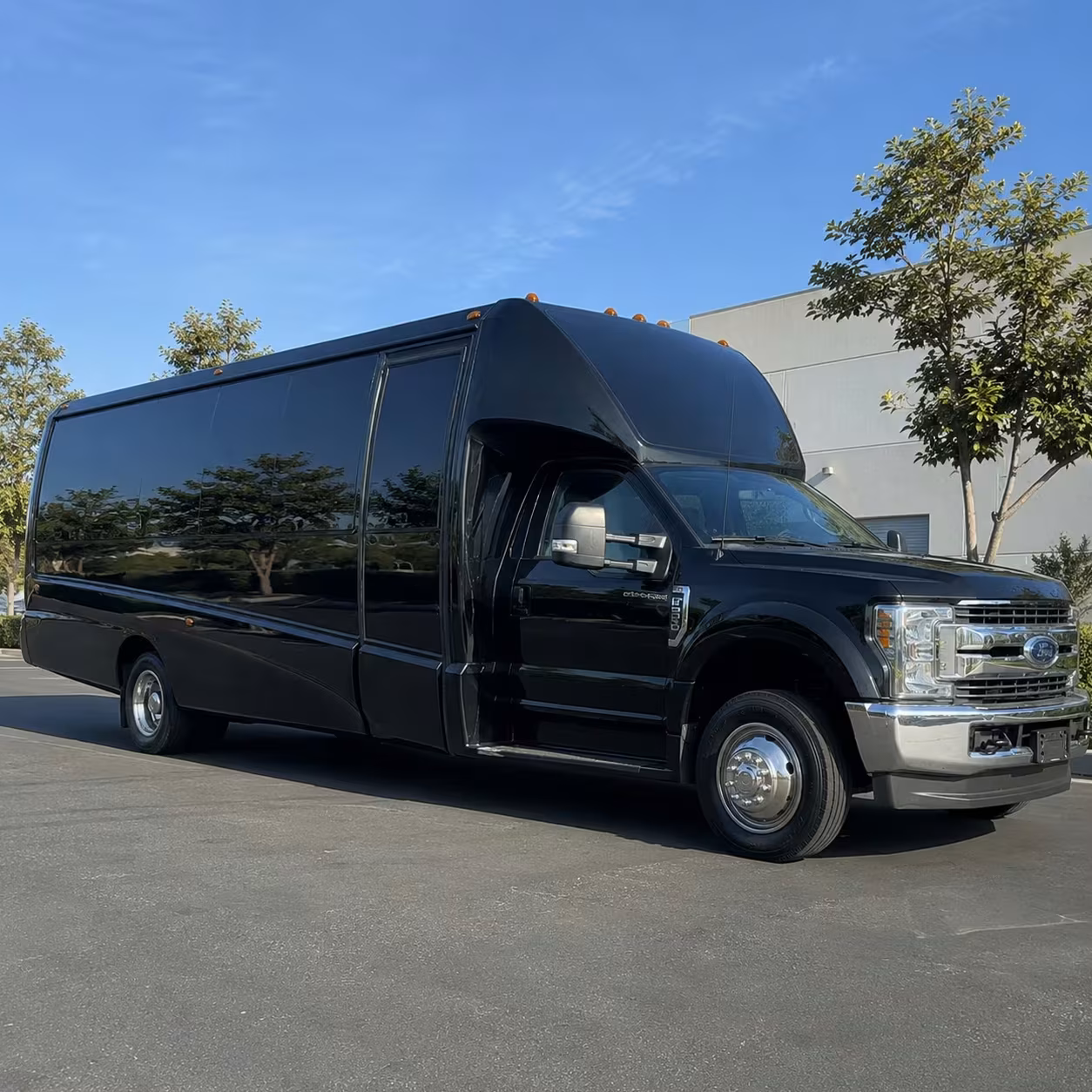 manteca party bus rentals for stockton concert events