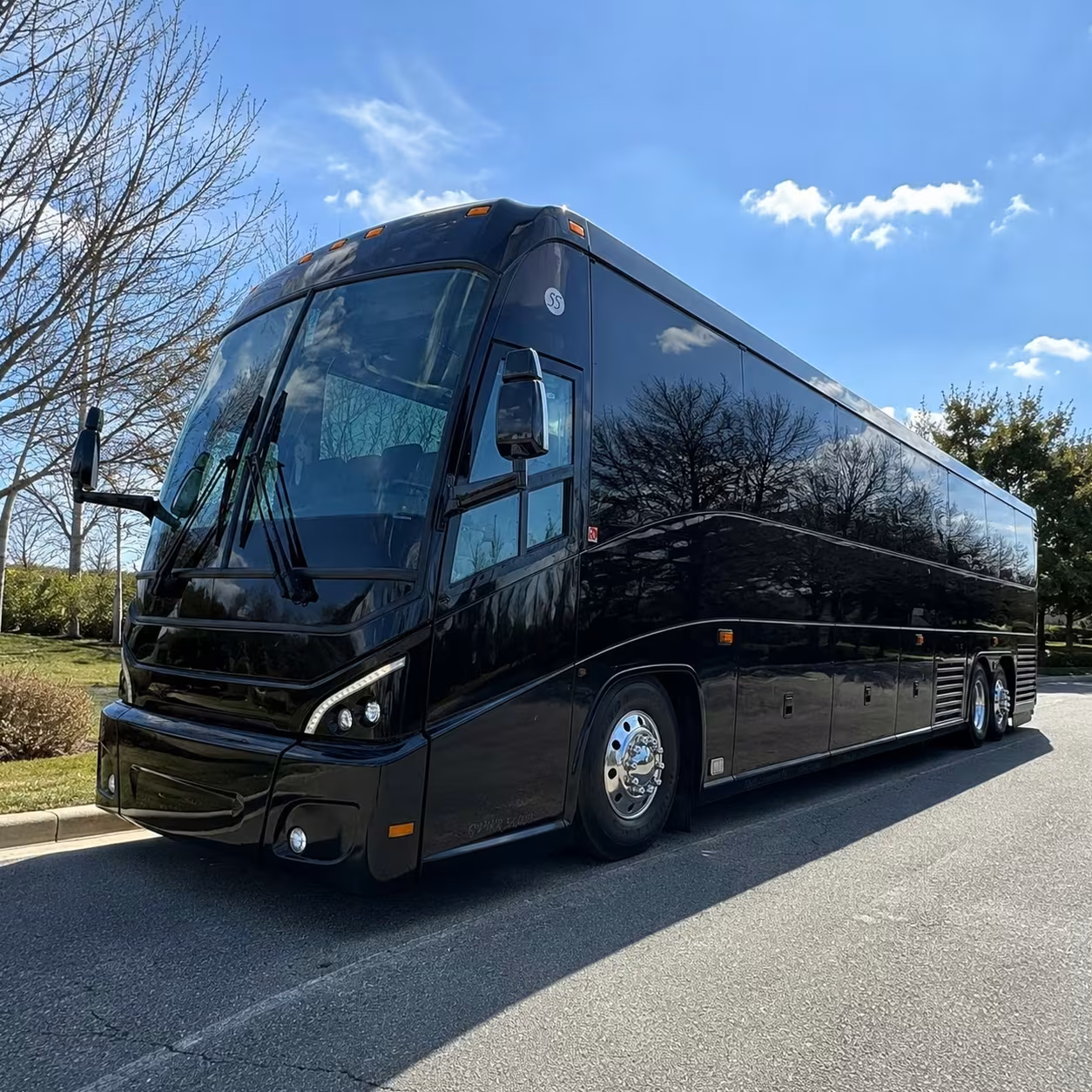 manteca shuttle buses for federal agency events and training